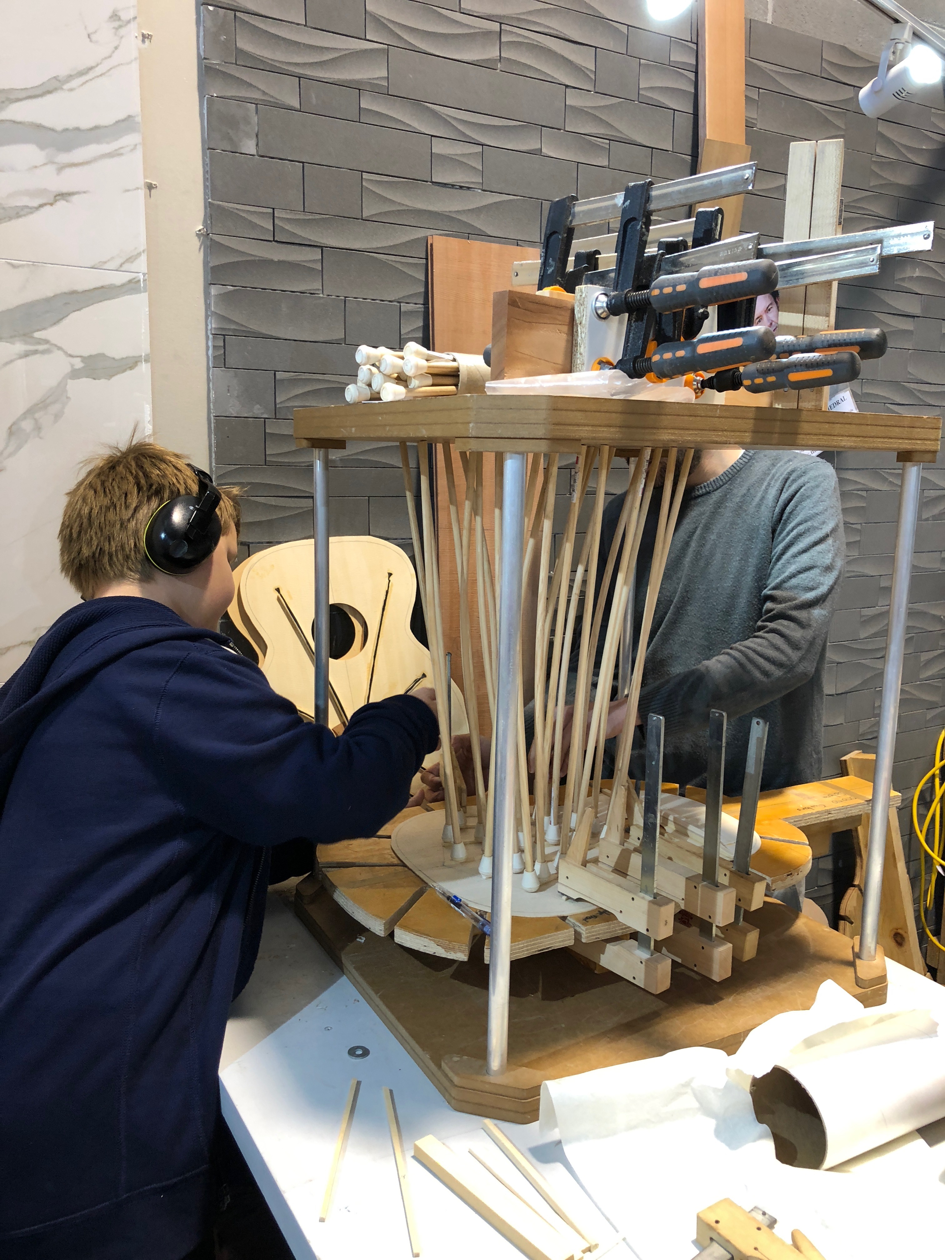  Clamping Jig for Guitar.. 